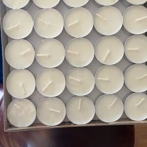White Tealight Candles Set